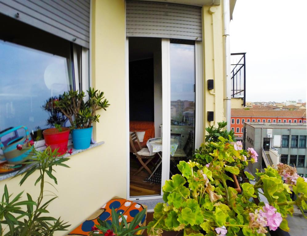 Up To Seven Bed & Breakfast Milan Bagian luar foto
