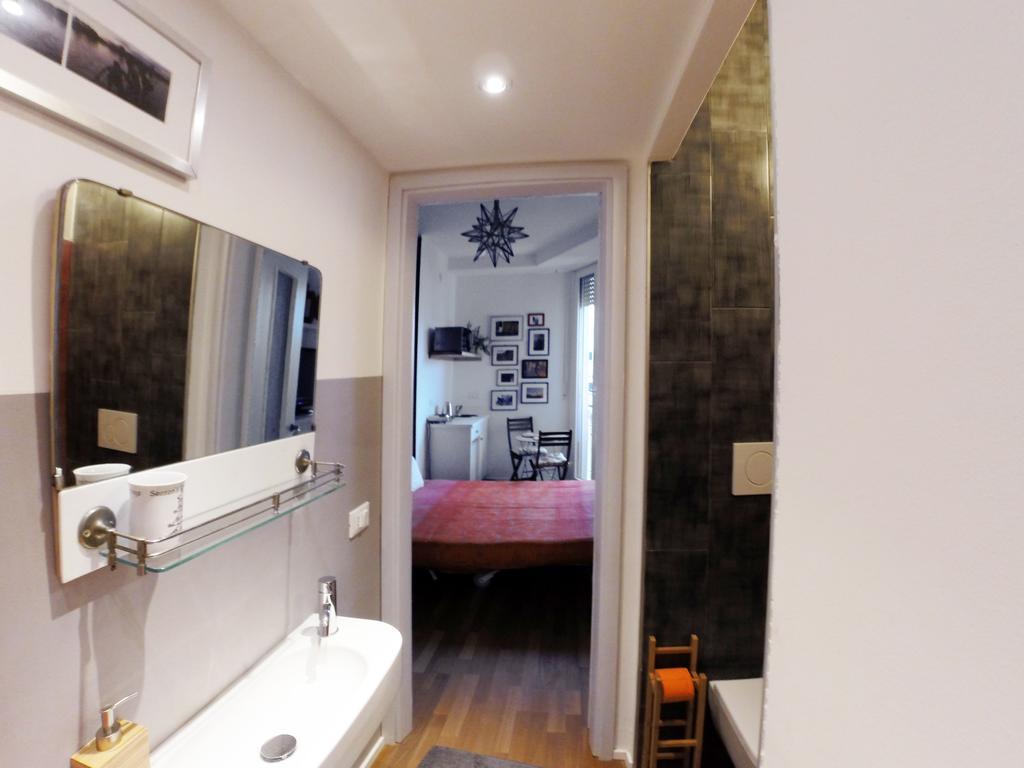 Up To Seven Bed & Breakfast Milan Bagian luar foto