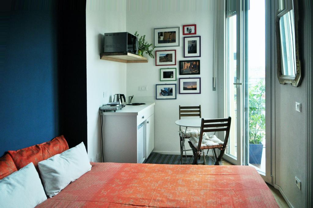 Up To Seven Bed & Breakfast Milan Bagian luar foto